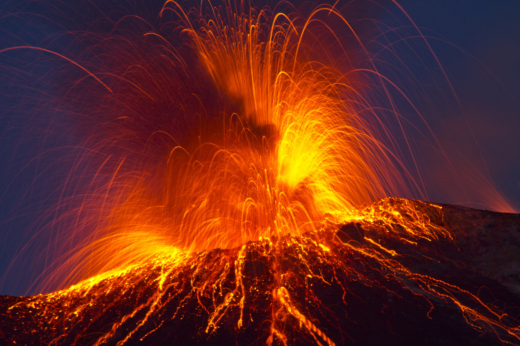 beoefenaar nicht bubbel Wat zit er in lava? | Natuurwijzer