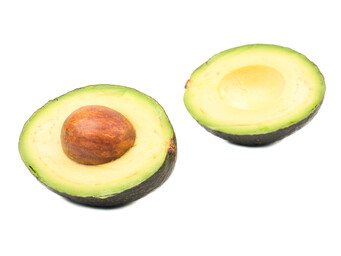 Een opengesneden avocado