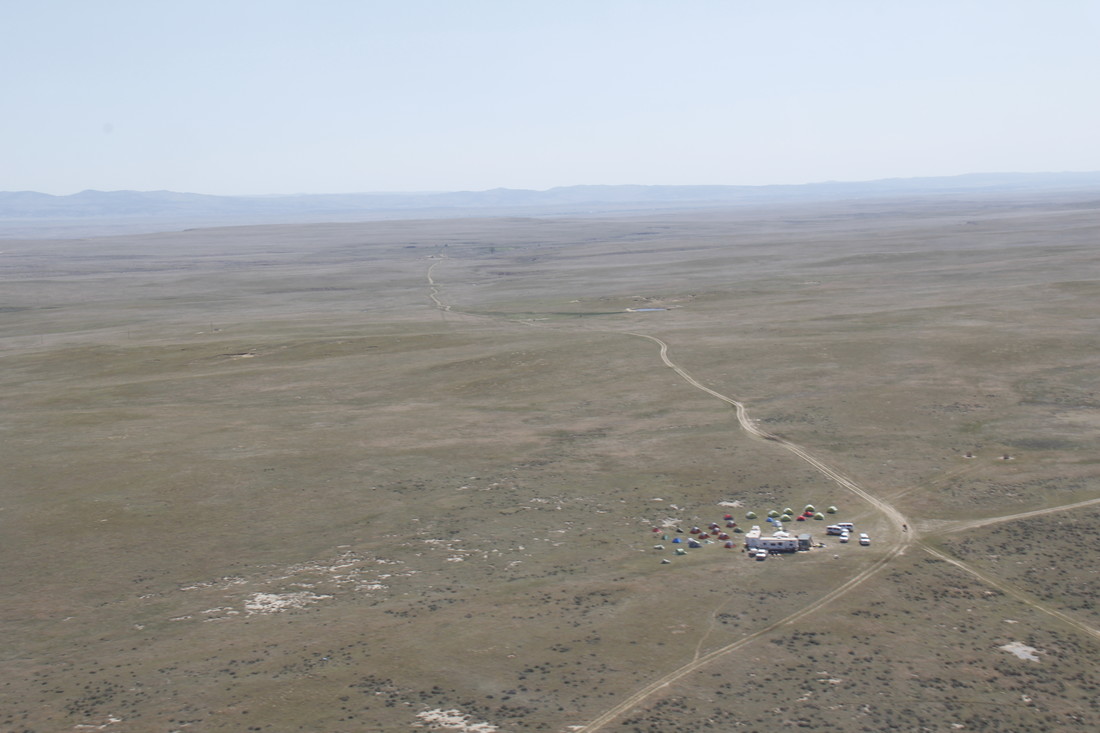 De droge omgeving aan de rand van de Rocky Mountains