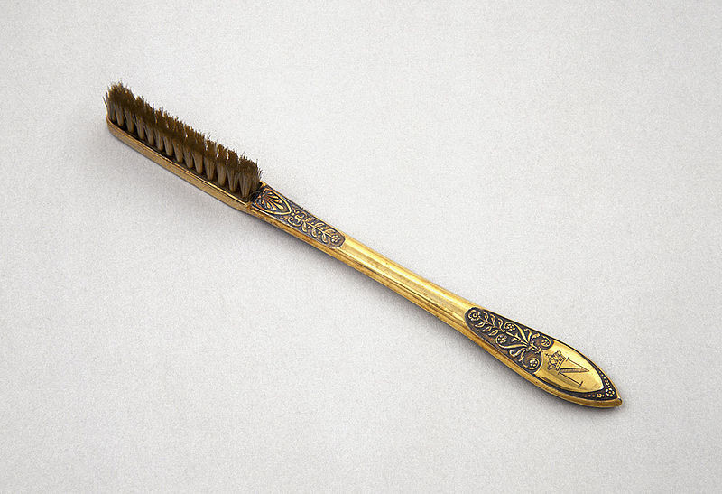 Deze tandenborstel komt uit 1795 en behoorde toe aan Napoleon.