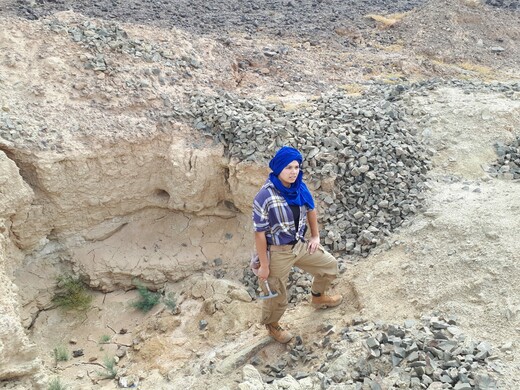 Yasmin op opgraving in Marokko.