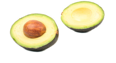 Een opengesneden avocado